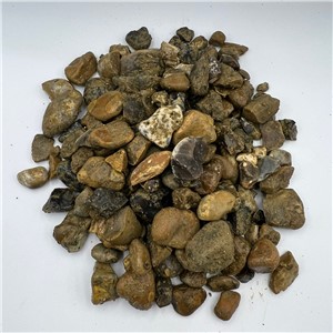 Bulk bag 20mm shingle is used as a decorative aggregate and can also be used for a shingled driveway. The size of the shingle is between 10-20mm.