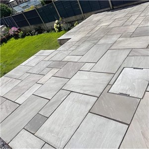 Kandla Grey Sandstone Paving is expected to last even in harsh weather and is best suited to the British climate. The riven surface texture will help retain grip underfoot and is also frost-resistant, helping keep your paving looking good as new throughout the year. Each slab is calibrated to 22mm thickness, created naturally when the stone is split along its layers, offering a natural finish.
